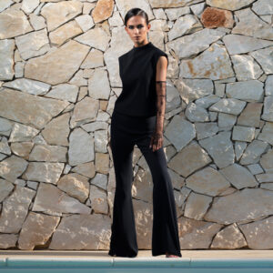 Casacca nera in triacetato Black triacetate tunic - Pantalone nero in crépe cady Black crépe cady trousers