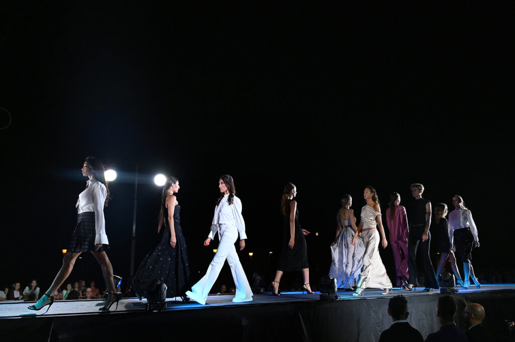 Sfilata di Moda L’Haute Couture  sartorialità luxury Prêt-à-porter